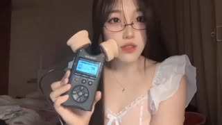 ASMR – 帮女郎9.0 舔耳 _ 璐璐哄睡屋