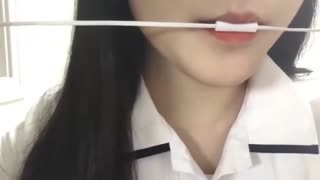 ASMR – 吃耳机 _ 채잉